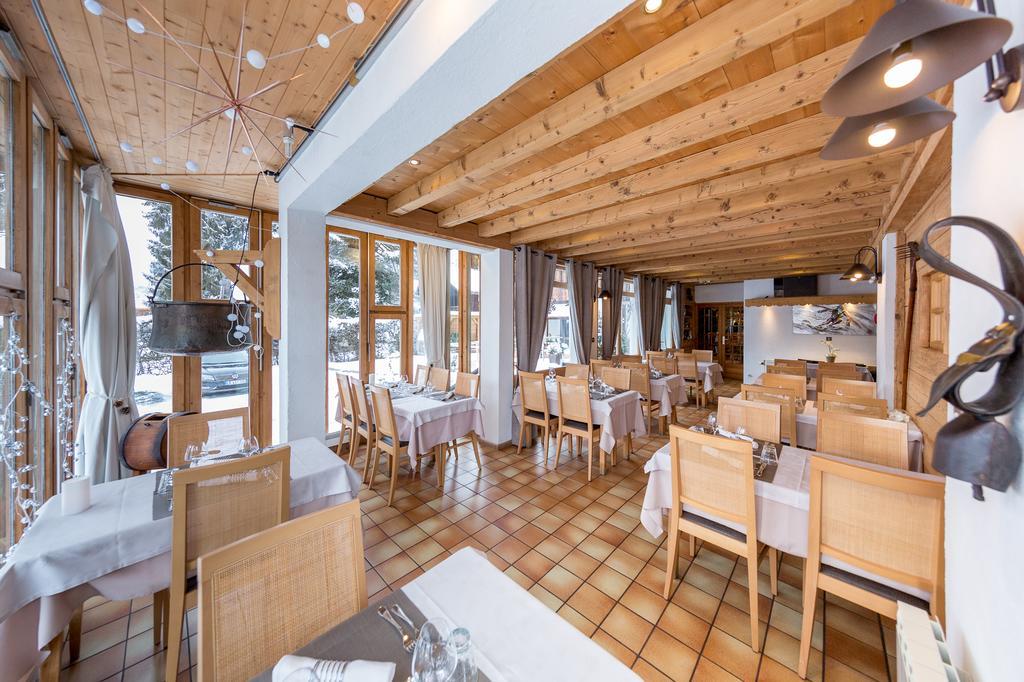 Logis Hotel Gai Soleil Самоенс Екстер'єр фото